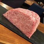 黑毛和牛特級裡脊肉1,529日元 (含稅)