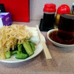 新シン - カメ紹興酒 ＆ お通し3点盛り