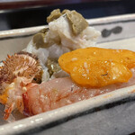 割烹 新多久 - 毛蟹の炭焼き、内子と蟹味噌ルイベ