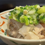 割烹 新多久 - 煮凝りと天然葱