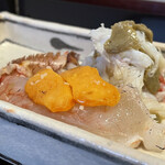 割烹 新多久 - 毛蟹の炭焼き、内子と蟹味噌ルイベ