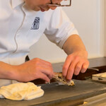 割烹 新多久 - 殻から剥がし