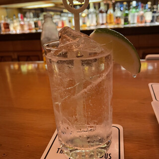 ランデブー バー_1