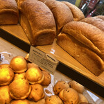 C'EST UNE BONNE IDEE - 自由が丘食パンとミィー