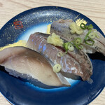 回転寿司やまと - 青魚三貫（360円）