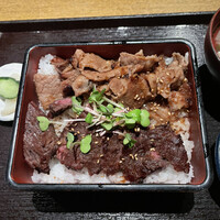 しゃにむに 心斎橋本店 - 牛カルビとハラミ【にこにこ重】