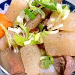 国産牛タン＆炙り肉寿司食べ放題 完全個室居酒屋 やまと - 牛すじ煮込み　税込748円