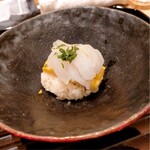 蓬左茶寮 - 剣先イカとコーンの寿司