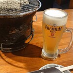 炭火焼肉ぐら - プレモル(生ビール)580円