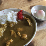 Doraibu In Kawahara - チキンカレー（税込400円）とサービスの温玉