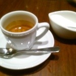 カッフェ・クラシカ - エスプレッソはシングル