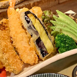 ハチミツボタン - 