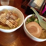 はまよしラーメン - ミニラーメンセット 550円
ランチメニューでお得。

この店のもやしラーメンのファンです！