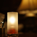 Chan dora - 夜はテーブルにオシャレな照明