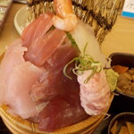 Mekikinoginji - 刺身定食