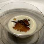 エクアトゥール - ヴィシソワーズ 稚鮎のリエット コンソメジュレ 蕨