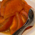 東海菜館 - トマト