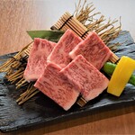 Kuroge Wagyuu Yakiniku Bi-Fa-Zu - 特撰ロース