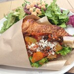 studio CLIP CAFE - 「グリルチキン ラタトゥイユ」のクロワッサンサンド