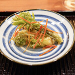 176595601 - コシアブラ、こごみ、タラの芽のの天ぷら　里芋　刻んだばちこ