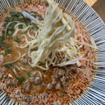 麺処 一龍 - 四川風麺リフト