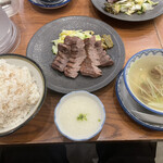 Ajino Gyuu Tan Kisuke - 特切厚焼牛タン定食