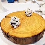 レストラン サンパウ - 夏ハズレにロカ(ホワイトチョコのメレンゲの焼き菓子)