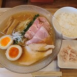 麺屋 春花 - 冷やし鯖醤油麺 & 鶏茶漬