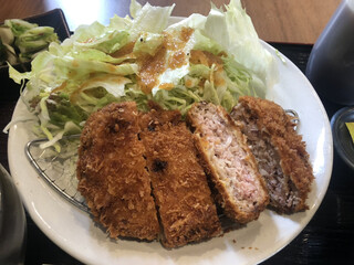 우시베야 - 멘치카츠 정식