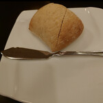 ビストロ デ トロワ - パン　　　　　　