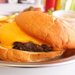 ティーズスターダイナー 福島店 - 『クラシックチーズバーガー』850円の「セット」(+300円)