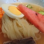 176612278 - 麺がもちもち、弾力あり。