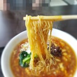 中華料理 桃菜 - 細めの縮れ麺デス