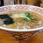 支那そば晴弘 - まずは醤油味を