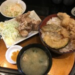 Japani-Zu Resutoran Shokura Ku Tazawako - 220602木　神奈川　JAPANESE RESTAURANT 食楽 たざわこ　日替わりランチ穴子天丼＋唐揚げ