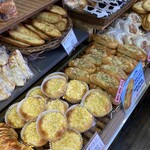 リヨン ソレイユ - 惣菜パンがモッコリな売り場