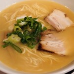 ラーメンひばり - 令和4年6月
            まろやかラーメン 800円