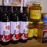 オモニ - 韓国物産もあります