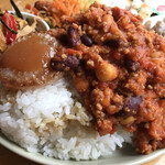 カメイノ食堂 - チリコンカン