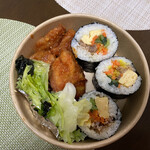 Vivo - 特別メニュン③、キンパとヤムニョムチキン(//∇//)