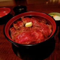 赤坂 津つ井 総本店 - ビフテキ丼