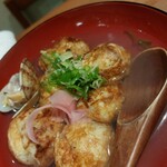 Takoyaki To Oden Tomono - 出汁たこ焼き。明石焼きより濃厚な出汁