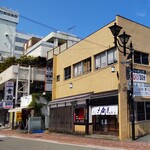 うなぎ亭 友栄 - ③『お堀端通り』には、昔から大したお店はありませんが、「音羽(料亭)」と「松琴楼(鰻)」は健在です。