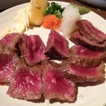やきとんひなた - 和牛レアステーキ（タタキ）