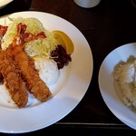 P.C.A. Pub Cardinal Akasaka - PCA特製ジャンボ海老フライセット全景