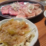 カウンター焼肉かるび - ネギ塩タン、ネギ塩てっちゃん