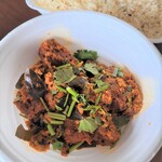 ハラールフードマルハバ - テイクアウト時。チキンがゴロゴロ入っております。ライスは、バスマティ。