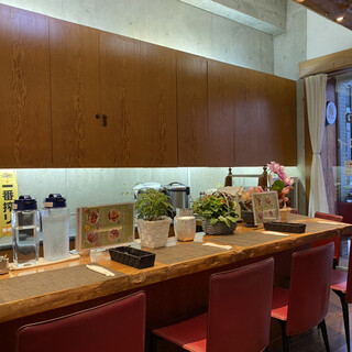 タイ食堂 アロイアロイ_2