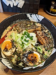 Ramen Kouryuu - 黒龍ラーメン（魚介黒豚骨醤油）味付玉子追加