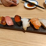Sushi Sakesakana Sugi Dama - 厳選2貫も、各自注文！